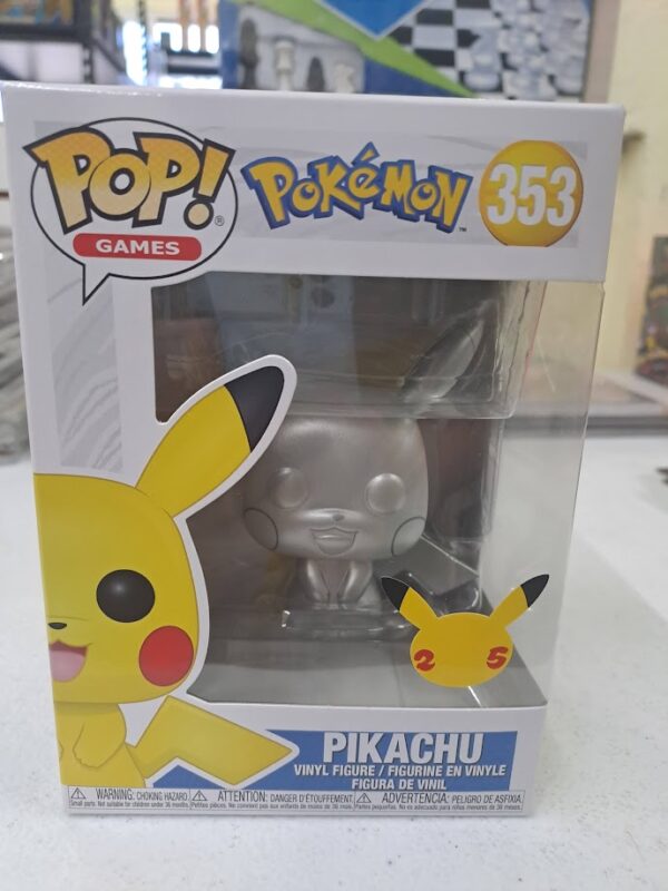 Funko Pop Pokémon -Pikachu Metalizado- #353